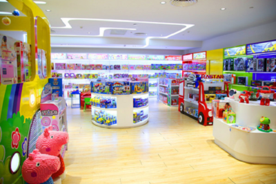 儿童益智玩具体验与家居用品销售 选址策略与互动玩法解析